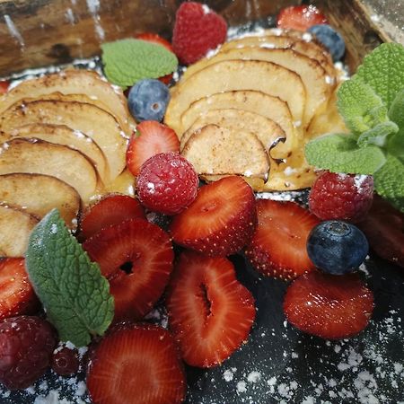 Le Pavillon Des Pivoines Bed & Breakfast Hyères Екстериор снимка