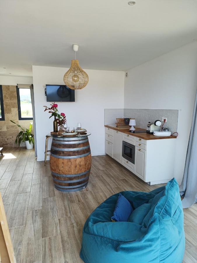 Le Pavillon Des Pivoines Bed & Breakfast Hyères Екстериор снимка