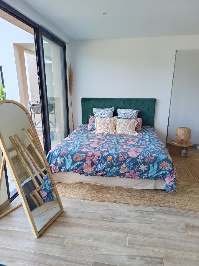 Le Pavillon Des Pivoines Bed & Breakfast Hyères Екстериор снимка